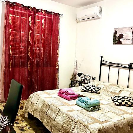 La Maison De Famille Appartamento Indipendente Con Cucina E Lavatrice Όλμπια Εξωτερικό φωτογραφία